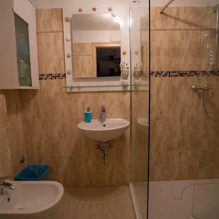 Holiday House Ruzic Semesterbostad Katuni