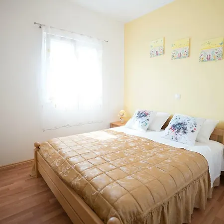 Holiday House Ruzic Katuni