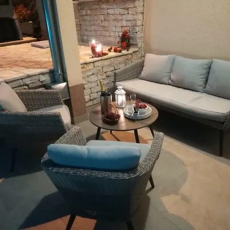 Holiday House Ruzic Katuni