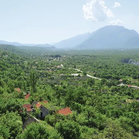 Holiday home Holiday House Ruzic Katuni