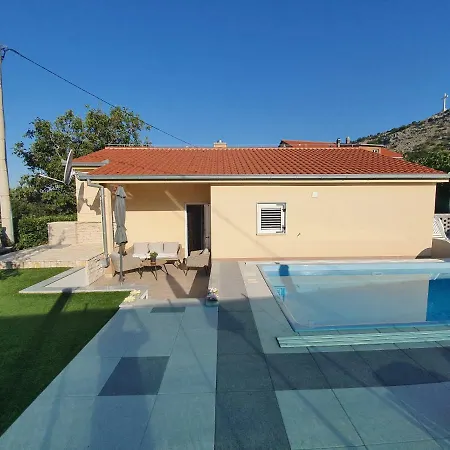 Holiday home Holiday House Ruzic